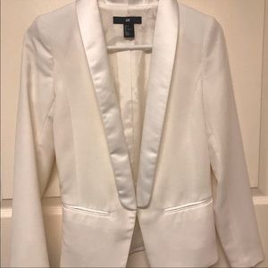 HM White Blazer size 2